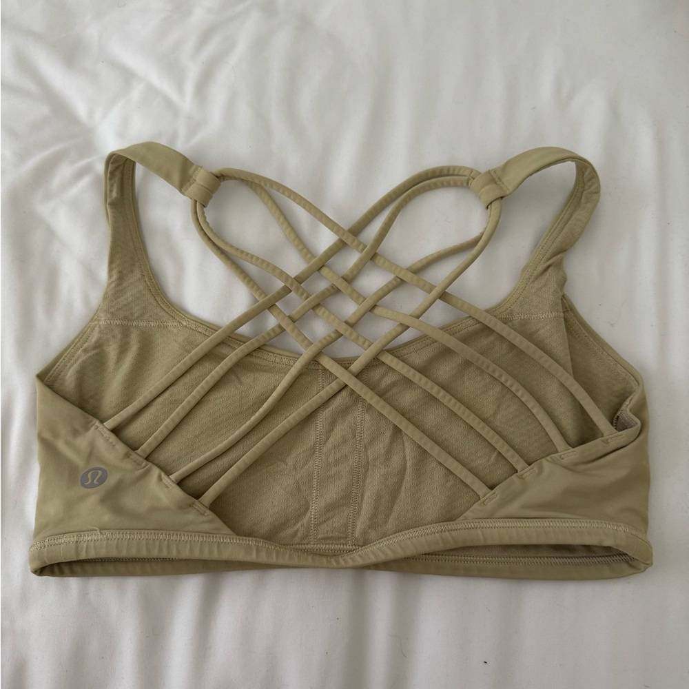Lululemon Free to be Wild Bra Size 6